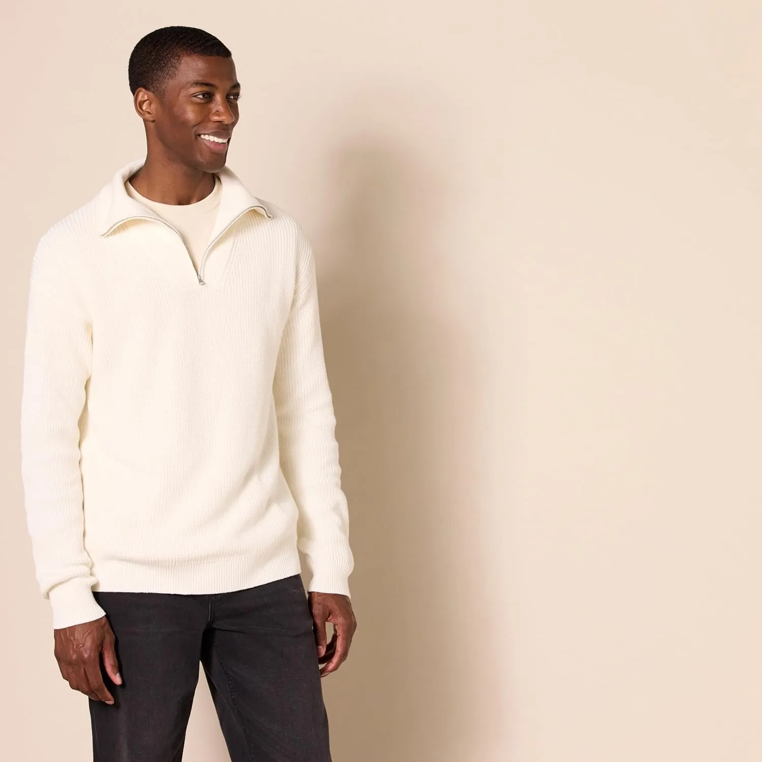 Amazon Essentials Men's Quarter-Zip Rib-Knit Relaxed-Fit Sweater
