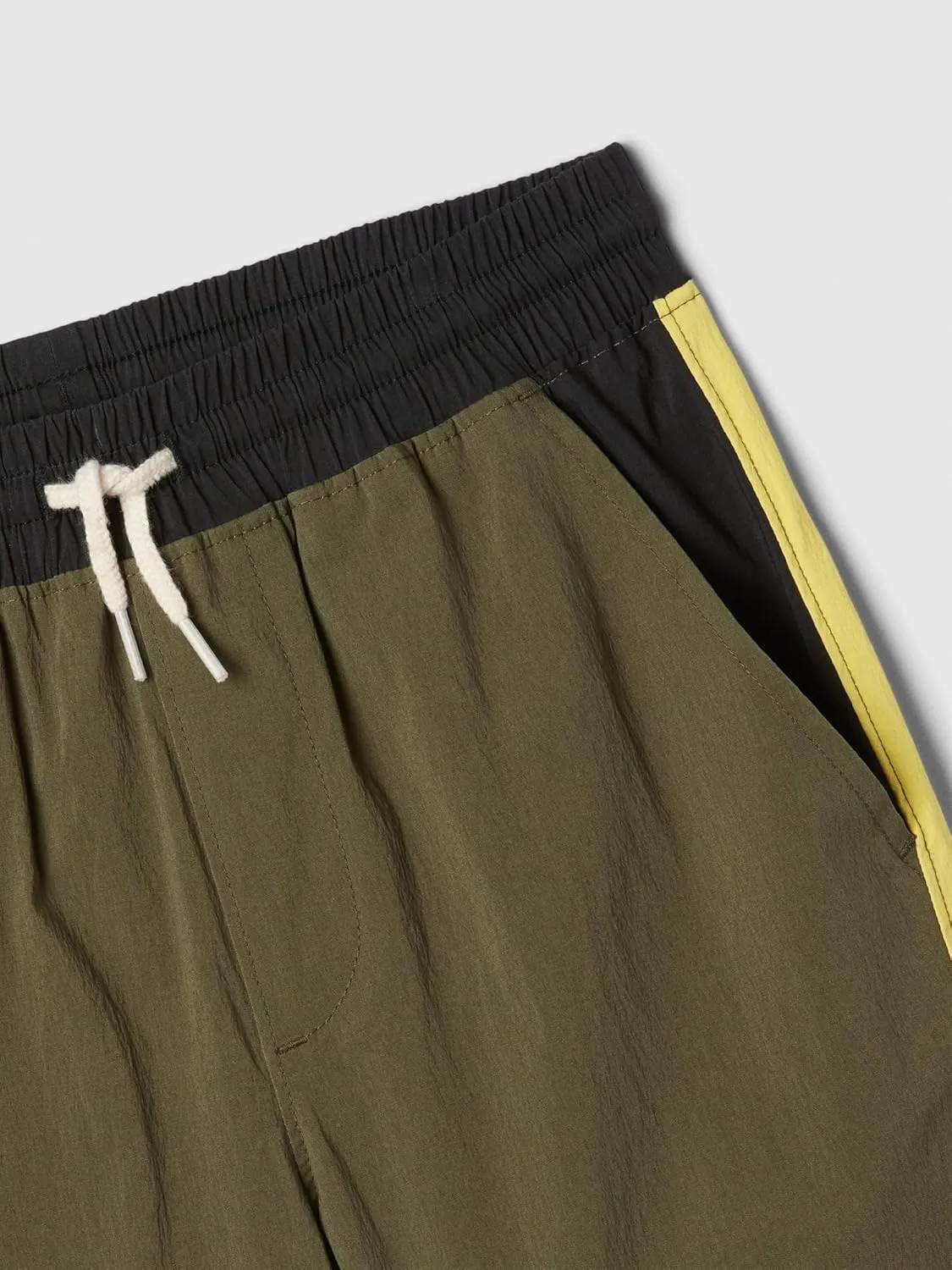 GAP Boys' Hybrid Colorblock Short