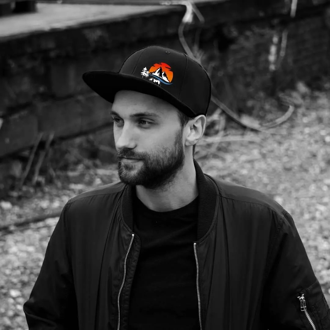 Skull Finger Flat Bill Hats for Men Black Mens Snapback Hat Baseball Cap Fitted Hat Rock N Roll Skeleton Hand Snap Backpack