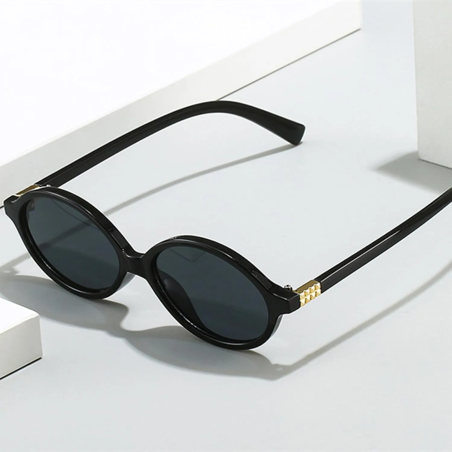 Small Fashion Oval Sunglasses for Women Hip Hop Punk Uv400 Trending