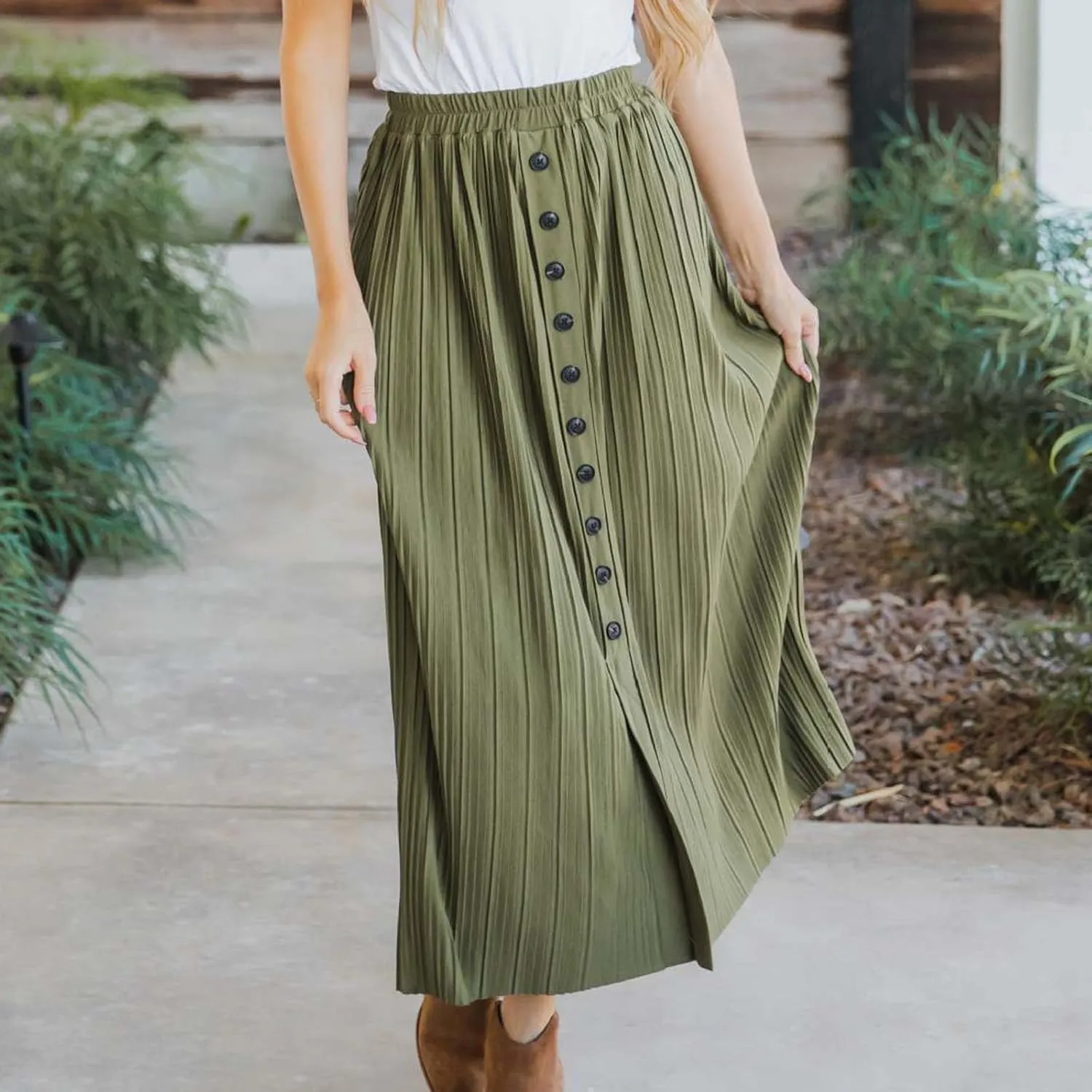 Women Lightweight Casual Flowy Long Skirt, Solid Color Basic Ruched Loose Summer Skirts Elastic Waist Comfy Breathable
